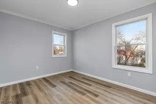 81 Hutchinson St, Clark Township, NJ 07066 - Photo 21