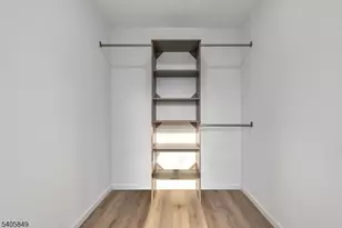 81 Hutchinson St, Clark Township, NJ 07066 - Photo 27