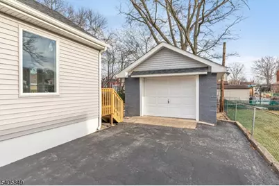 81 Hutchinson St, Clark Township, NJ 07066 - Photo 31