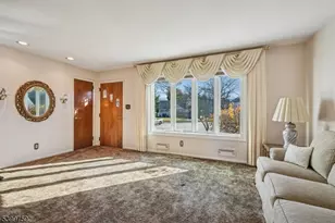 18 Roy Ct, Clifton, NJ 07012 - Photo 7