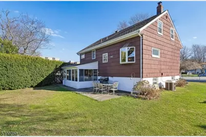 18 Roy Ct, Clifton, NJ 07012 - Photo 29