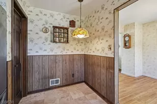 18 Roy Ct, Clifton, NJ 07012 - Photo 15