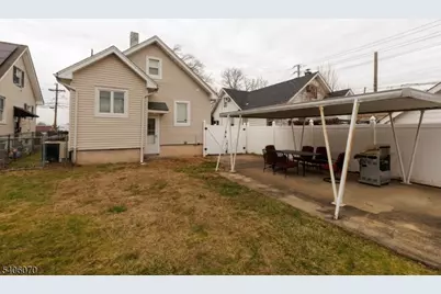 264 W Colfax Ave, Roselle Park, NJ 07204 - Photo 5