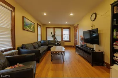 264 W Colfax Ave, Roselle Park, NJ 07204 - Photo 7