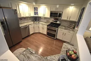 47 Edgefield Dr, Parsippany, NJ 07950 - Photo 5