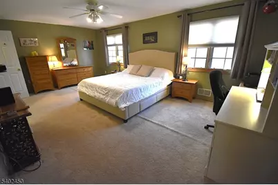 47 Edgefield Dr, Parsippany, NJ 07950 - Photo 19