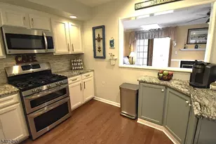 47 Edgefield Dr, Parsippany, NJ 07950 - Photo 7