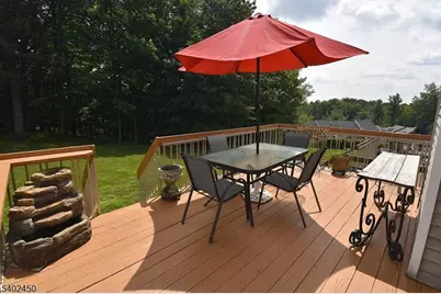 47 Edgefield Dr, Parsippany, NJ 07950 - Photo 3