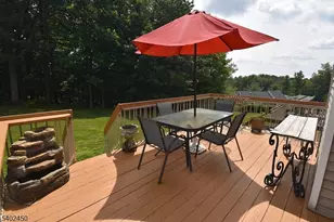 47 Edgefield Dr, Parsippany, NJ 07950 - Photo 3