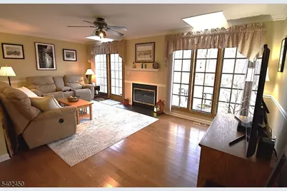 47 Edgefield Dr, Parsippany, NJ 07950 - Photo 9