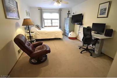 47 Edgefield Dr, Parsippany, NJ 07950 - Photo 23