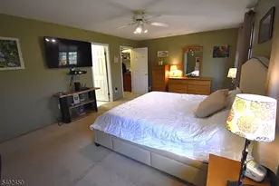 47 Edgefield Dr, Parsippany, NJ 07950 - Photo 21