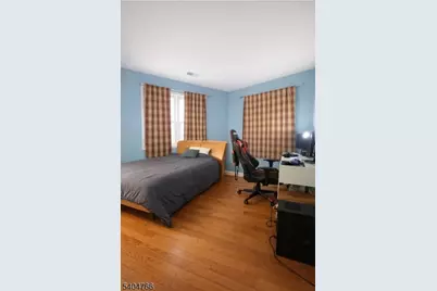 138 Levinberg Ln, Wayne, NJ 07470 - Photo 13