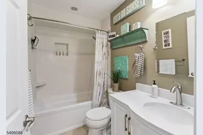 44 Kaywin Ave, Hawthorne, NJ 07506 - Photo 15