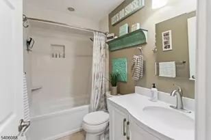 44 Kaywin Ave, Hawthorne, NJ 07506 - Photo 15