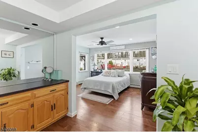 44 Kaywin Ave, Hawthorne, NJ 07506 - Photo 11