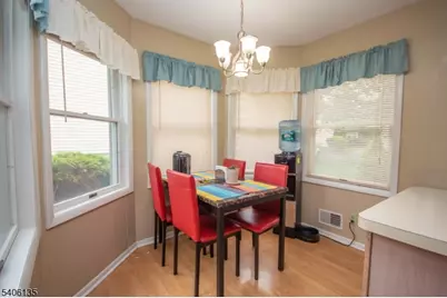 18 Mountain View Ct, Hardyston Township, NJ 07419 - Photo 7