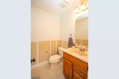 18 Mountain View Ct, Hardyston Township, NJ 07419 - Photo 17