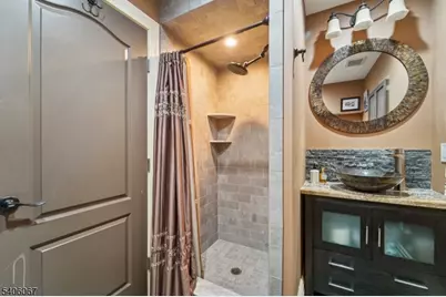 185 Summit Ave, Pompton Lakes, NJ 07442 - Photo 27