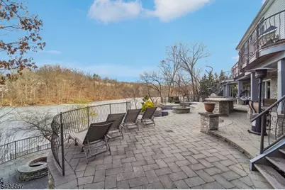 185 Summit Ave, Pompton Lakes, NJ 07442 - Photo 31