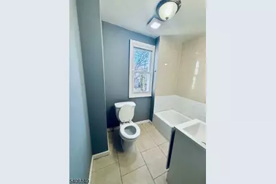 792 S 15th St, Newark, NJ 07108 - Photo 9