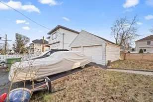 37 Raritan Rd, Linden, NJ 07036 - Photo 11