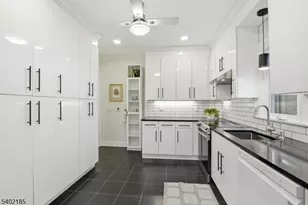 239 Hillside Ave, Nutley, NJ 07110 - Photo 9