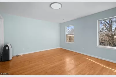 219-221 Clinton Pl, Newark, NJ 07112 - Photo 11
