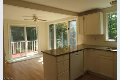 275B Creek Rd, Alexandria Township, NJ 08825 - Photo 3