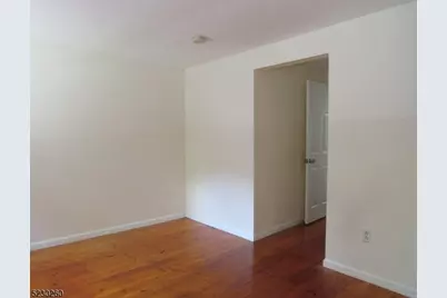 275B Creek Rd, Alexandria Township, NJ 08825 - Photo 5