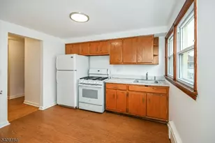 13 Knapp Ave, Clifton, NJ 07011 - Photo 9