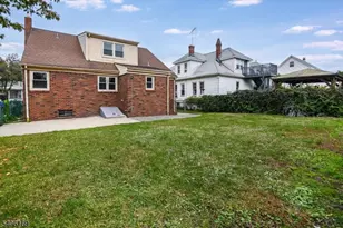 13 Knapp Ave, Clifton, NJ 07011 - Photo 5