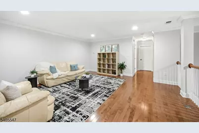 8 Woodstone Circle, Millburn, NJ 07078 - Photo 31