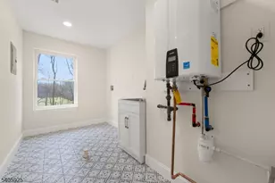 100 Louis St, Hanover Township, NJ 07981 - Photo 43