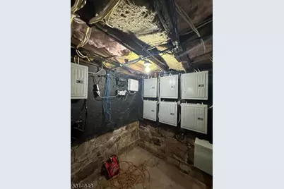 84 Auburn St, Paterson, NJ 07501 - Photo 21