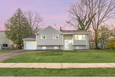 139 Lee Dr, Middlesex, NJ 08846 - Photo 1