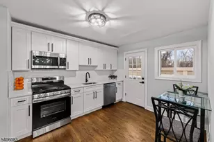 139 Lee Dr, Middlesex, NJ 08846 - Photo 13