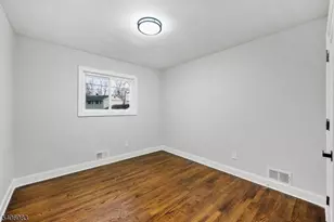 139 Lee Dr, Middlesex, NJ 08846 - Photo 19