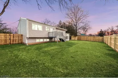 139 Lee Dr, Middlesex, NJ 08846 - Photo 37