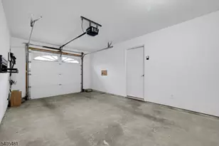 102 Montgomery, Bloomfield, NJ 07003 - Photo 27