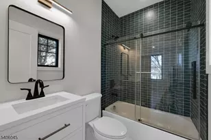 3 Parker Ct, Florham Park, NJ 07932 - Photo 27