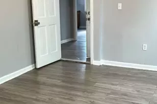 87 Schuyler Ave, Newark, NJ 07112 - Photo 5