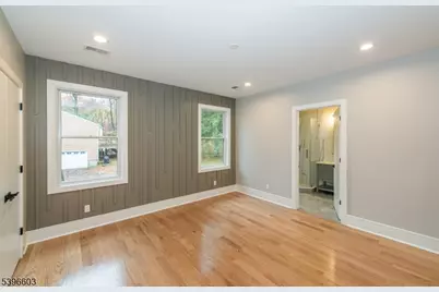 24 Cliffside Dr, Livingston, NJ 07039 - Photo 35