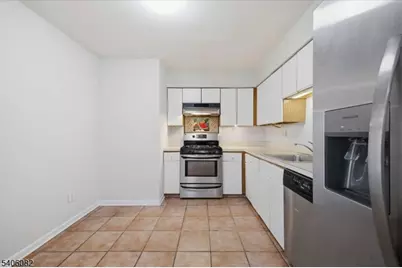 28 Sunrise Dr, Long Hill Township, NJ 07933 - Photo 9