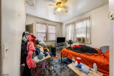 70 N Essex Ave, Orange, NJ 07050 - Photo 15