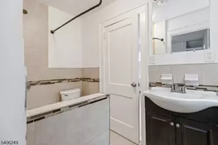 459 Norwood St, East Orange, NJ 07018 - Photo 13