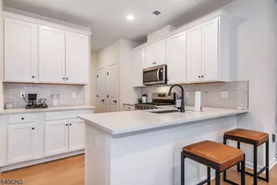 222 Jessie Pl, New Brunswick, NJ 08901 - Photo 1