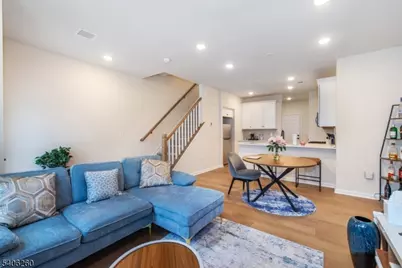 222 Jessie Pl, New Brunswick, NJ 08901 - Photo 9