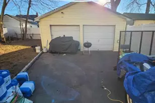 1310 E Henry St, Linden, NJ 07036 - Photo 19