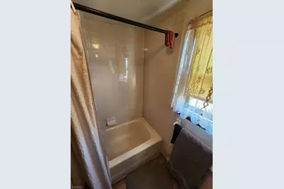 1310 E Henry St, Linden, NJ 07036 - Photo 17